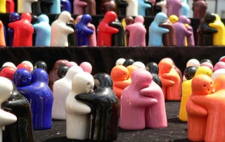 hugging salt shakers