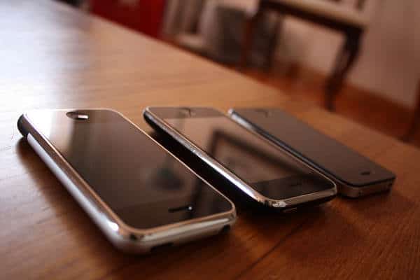 3 iphones
