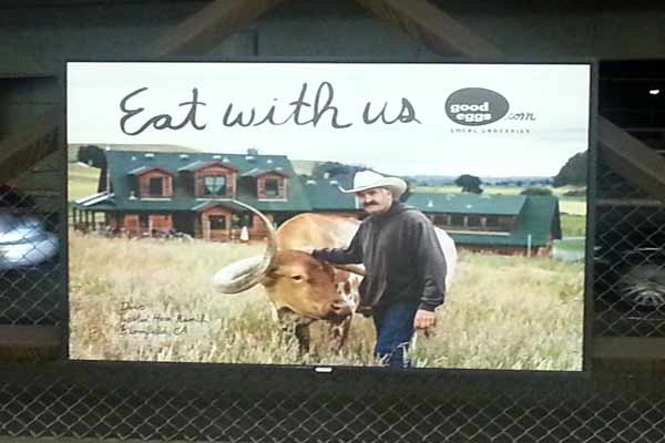 EatWithUs